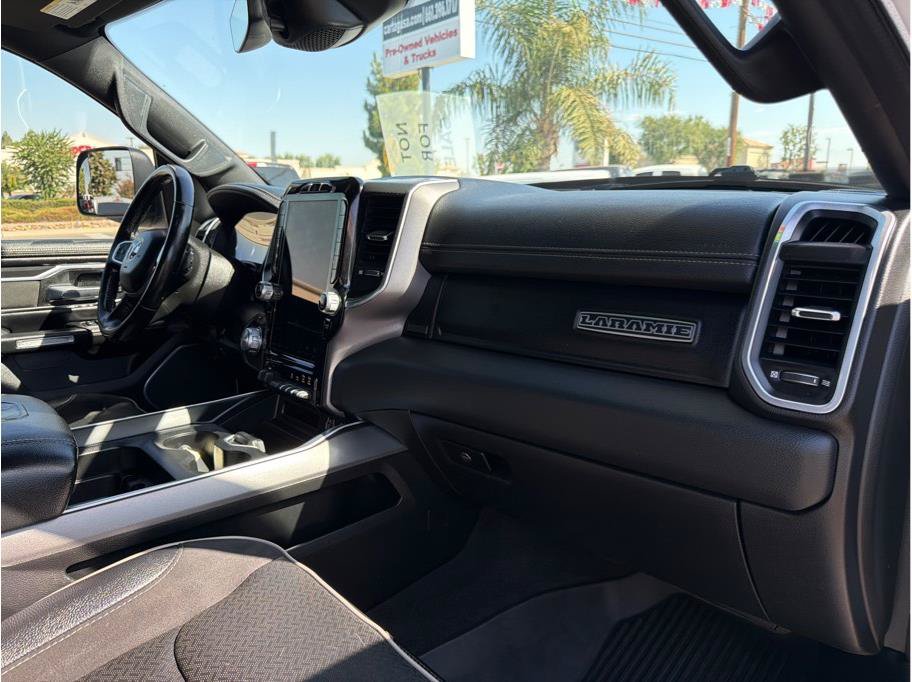 Used 2022 RAM 1500 Laramie AWD/4WD image 13