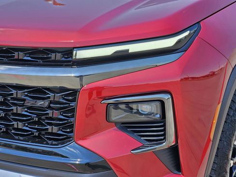 New 2026 Chevrolet Traverse Z71 w/ Driver Confidence Package image 8