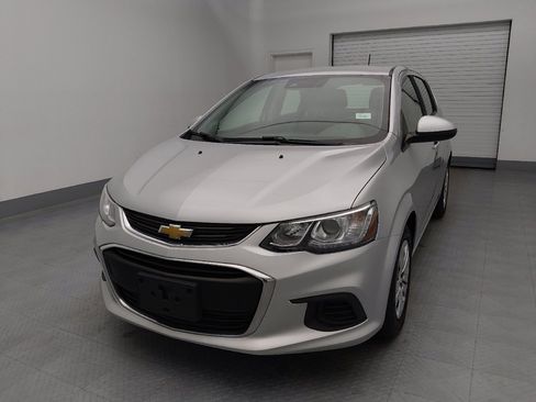 Used 2020 Chevrolet Sonic LT FWD image 15