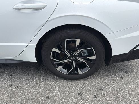 Certified 2025 Hyundai Sonata SEL FWD image 20