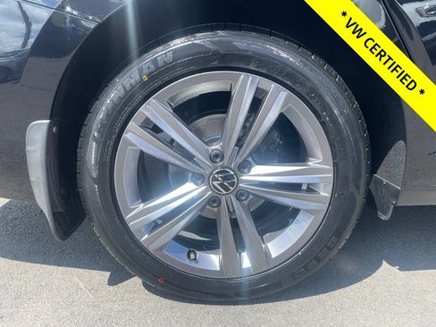 Certified 2022 Volkswagen Jetta SE FWD image 12