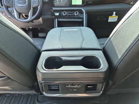 New 2026 GMC Sierra 2500 Denali w/ Denali Reserve Package AWD/4WD image 31