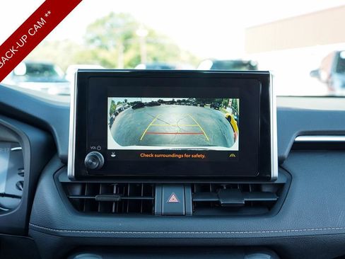 Used 2023 Toyota RAV4 LE FWD image 10