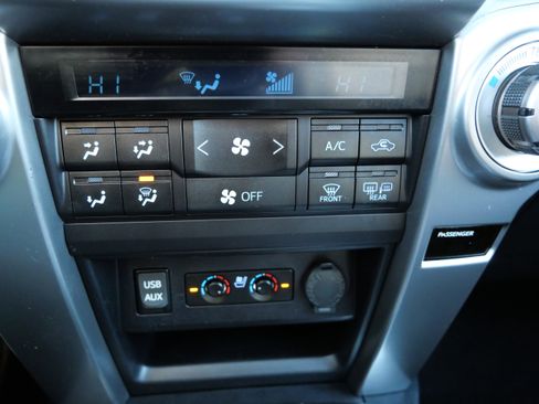 Used 2019 Toyota 4Runner Limited image 30