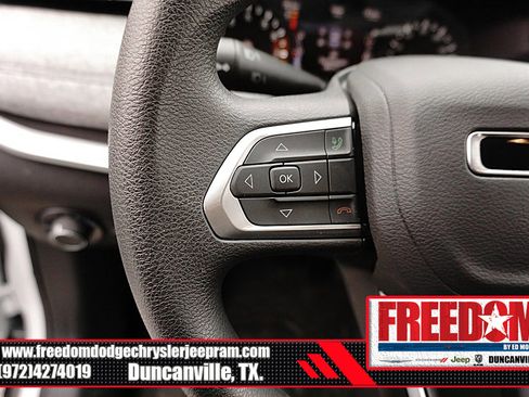 New 2025 Jeep Compass Sport image 24