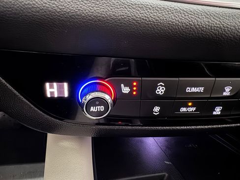 Certified 2023 Buick Enclave Essence AWD/4WD image 22