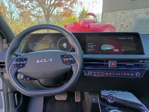 Used 2024 Kia EV6 GT-Line image 24