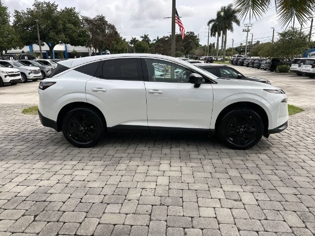 Used 2025 Nissan Murano SV AWD/4WD image 14