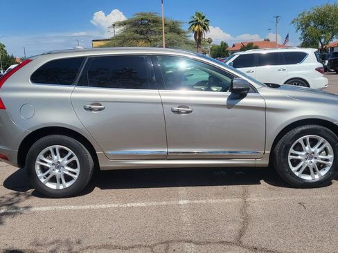 Used 2015 Volvo XC60 T5 Premier w/ Protection Package FWD image 11