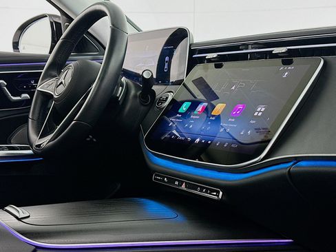 Used 2025 Mercedes-Benz E 450 4MATIC Sedan w/ Night Package image 29