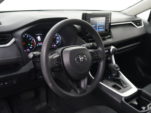 Used 2019 Toyota RAV4 LE AWD/4WD image 20