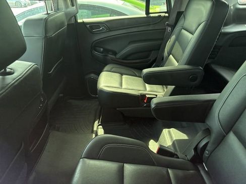 Used 2017 GMC Yukon SLT w/ Open Road Package AWD/4WD image 11