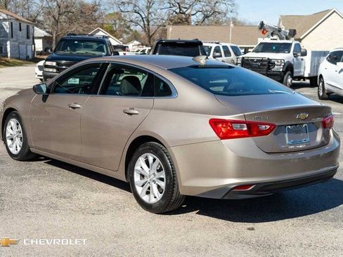 Used 2023 Chevrolet Malibu LT image 9