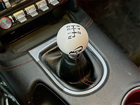 Used 2018 Ford Mustang GT Premium w/ GT Performance Package image 31