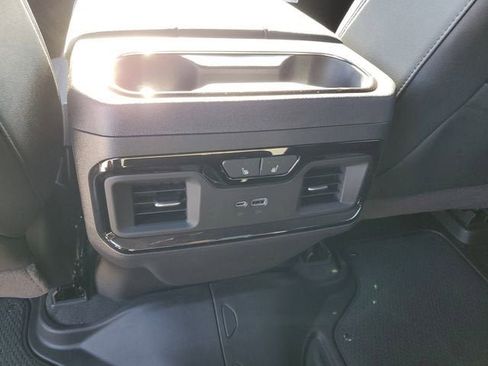 New 2026 GMC Sierra 1500 AT4 w/ Technology Package AWD/4WD image 18