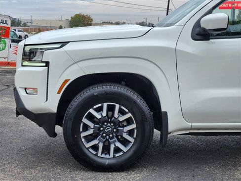 Used 2024 Nissan Frontier SL w/ Technology Package image 8