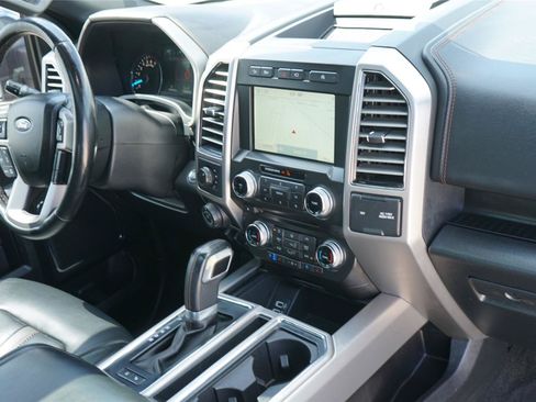 Used 2018 Ford F150 Platinum w/ Equipment Group 701A Luxury AWD/4WD image 27