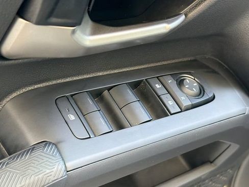 Used 2024 Toyota Tacoma TRD Sport AWD/4WD image 14