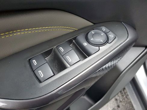 Used 2024 Chevrolet Trax ACTIV w/ Sunroof Package image 24