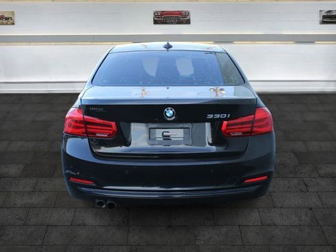 Used 2017 BMW 330i Sedan w/ Driver Assistance Package image 6