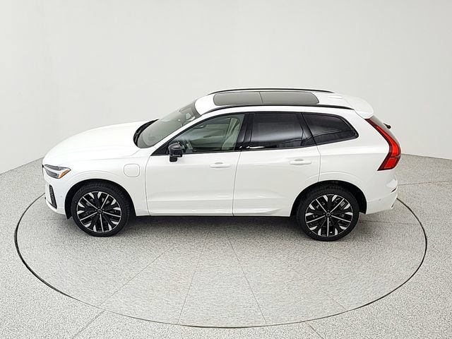 New 2026 Volvo XC60 T8 Ultra w/ Protection Package Premier AWD/4WD image 37