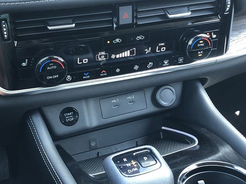 New 2026 Nissan Rogue Platinum w/ Platinum Premium Package image 31