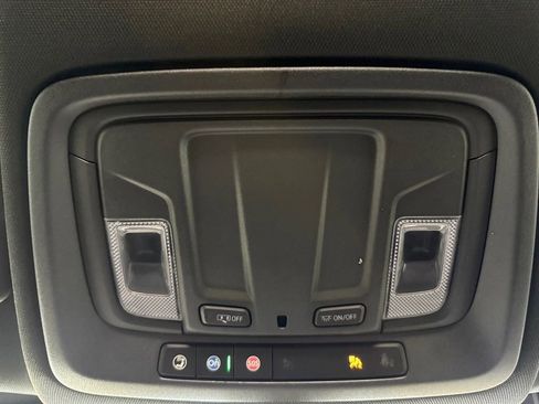 Used 2021 GMC Sierra 3500 AT4 image 34