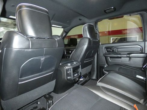 Used 2023 RAM 2500 Limited image 29