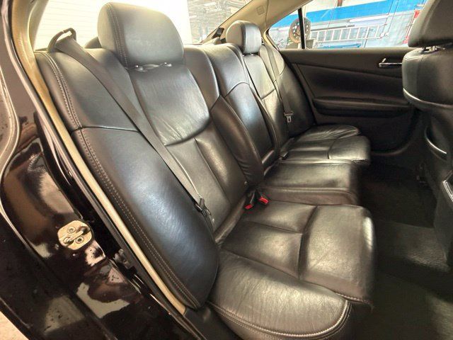 Used 2014 Nissan Maxima FWD image 32