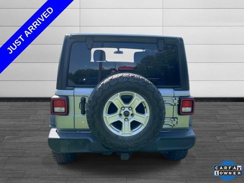 Used 2018 Jeep Wrangler Unlimited Sport S AWD/4WD image 3