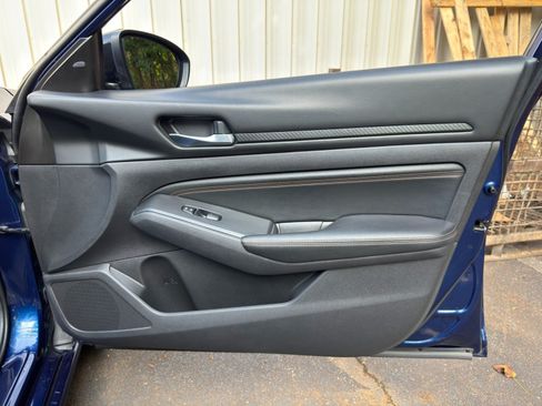 Used 2020 Nissan Altima 2.5 SR FWD image 37