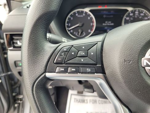 Used 2024 Nissan Sentra SV FWD image 22
