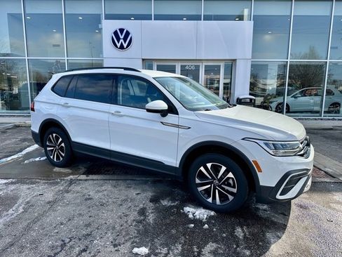Used 2022 Volkswagen Tiguan S image 1