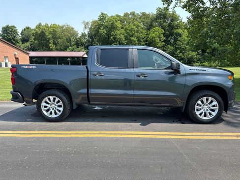 Used 2021 Chevrolet Silverado 1500 Custom w/ LPO, Dark Essentials Package AWD/4WD image 8