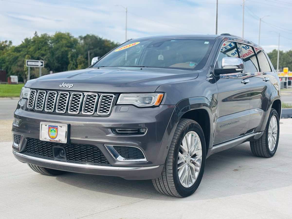 Used 2018 Jeep Grand Cherokee Summit w/ Skid Plate Group AWD/4WD image 18