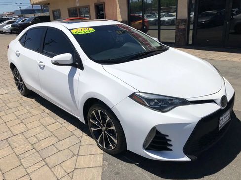 Used 2018 Toyota Corolla SE w/ Carpet Mat Package (TMS) FWD image 8