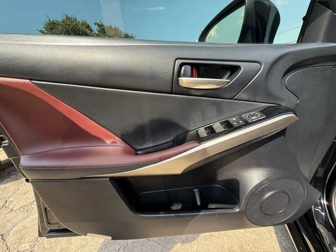 Used 2018 Lexus IS 300 w/ Accessory Package 2 RWD image 10