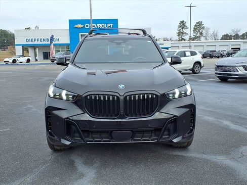 Used 2025 BMW X5 xDrive40i w/ M Sport Package image 2