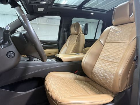 Used 2021 Cadillac Escalade ESV Sport w/ Driver Assist Tech Package image 10