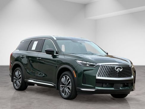 Used 2026 INFINITI QX60 Luxe w/ Cargo Package FWD image 9