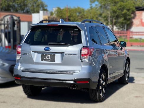 Used 2018 Subaru Forester 2.5i Limited AWD/4WD image 4