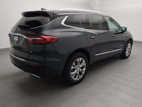 Used 2018 Buick Enclave Avenir w/ Avenir Technology Package AWD/4WD image 10