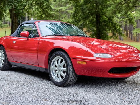 Used 1990 MAZDA MX-5 Miata RWD image 18