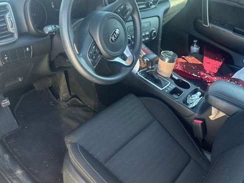 Used 2017 Kia Sportage LX w/ LX Popular Package image 5