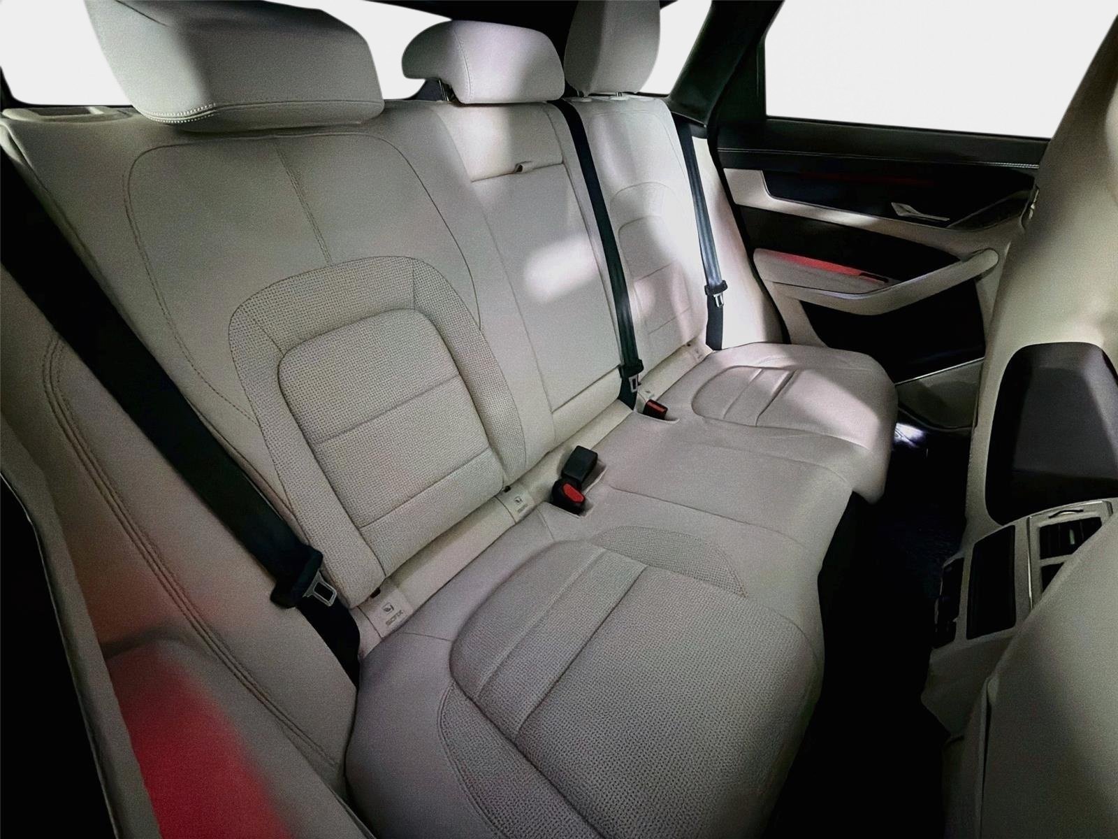 New 2026 Jaguar F-PACE R-Dynamic S AWD/4WD image 28