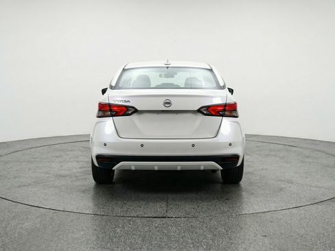 Used 2025 Nissan Versa SV image 7