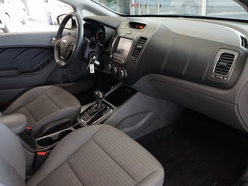 Used 2018 Kia Forte LX w/ LX Popular Package image 39