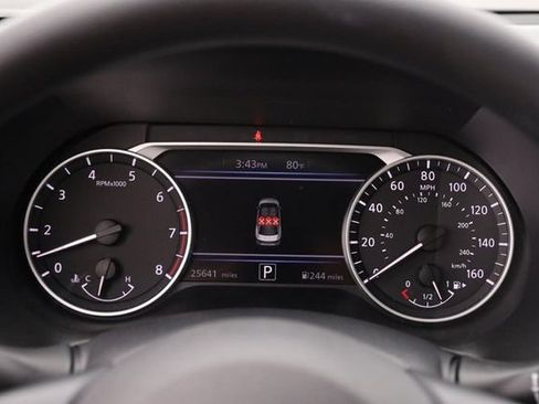 Certified 2025 Nissan Sentra SV FWD image 13