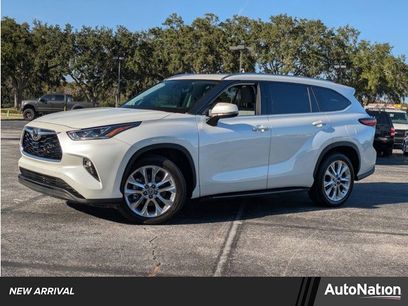 Used 2023 Toyota Highlander Limited