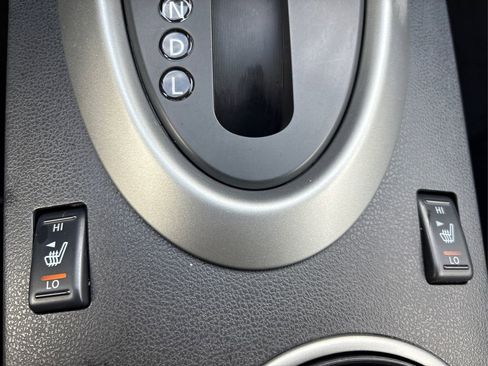 Used 2011 Nissan Rogue SV w/ SL Pkg image 31